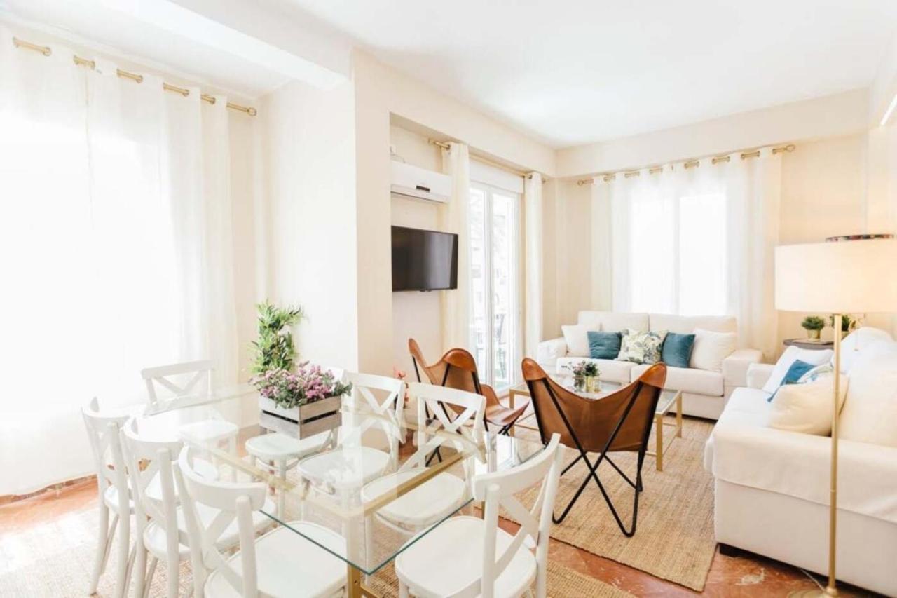 Stylish And Wide- 3Bdr 3Bth- Los Remedios Sevilla Exterior foto