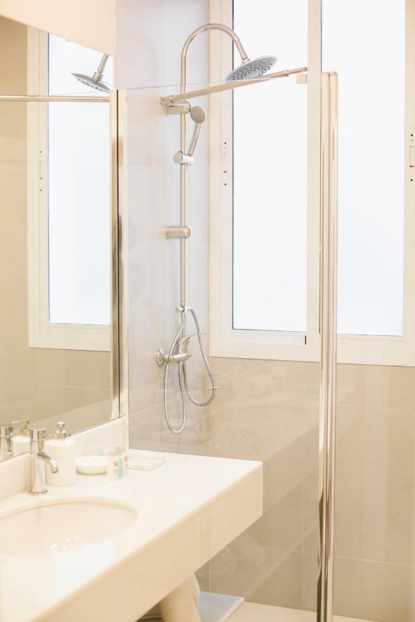 Stylish And Wide- 3Bdr 3Bth- Los Remedios Sevilla Exterior foto